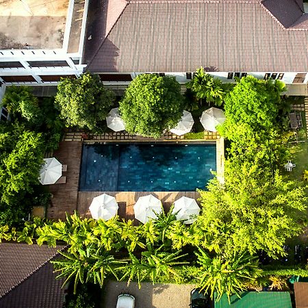 La Residence Blanc D' Angkor Siem Reap Exterior photo